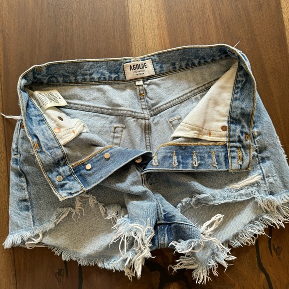 Agolde Parker Vintage Cut Off Shorts - Picture 2 of 4